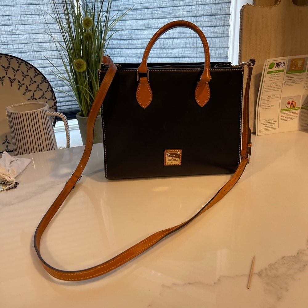 Dooney and Burke Black Shoulder bag